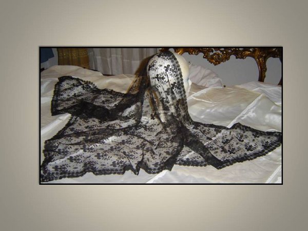 veli neri per udienze dal papa - la camelia collezioni