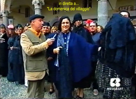 la domenica del villaggio con davide Mengacci - "La camelia collezioni"
