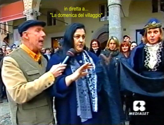 la domenica del villaggio con davide Mengacci - "La camelia collezioni"