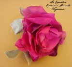 fiori di stoffa decorativi per abiti e cappelli – “La Camelia Collezioni”