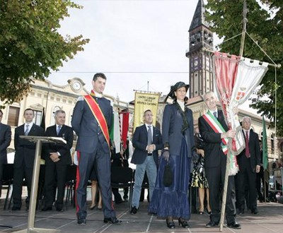 palio di mede 2009 - abiti e accessori "La Camelia Collezioni"