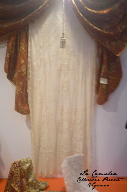 tenda in tulle napoleone III - "La Camelia Collezioni"