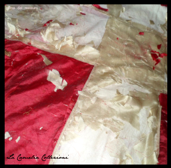 prima del restauro, segni evidenti di lacerazione su seta