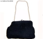 pochette in maglia colore nero e tracolla argento – la camelia&nbsp;collezioni