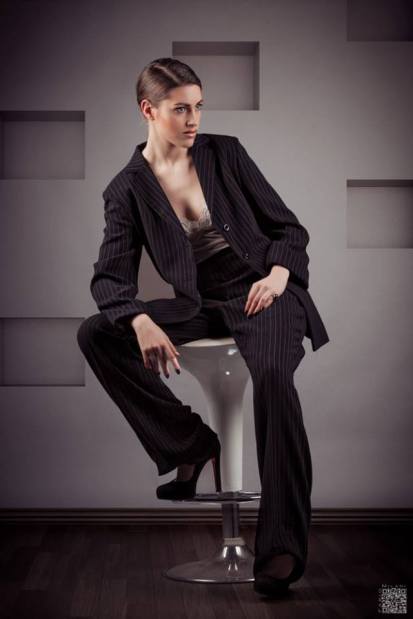 gessato femminile sottoveste bianca 02 -moda mascolina stile mascolino- androgina- la camelia collezioni