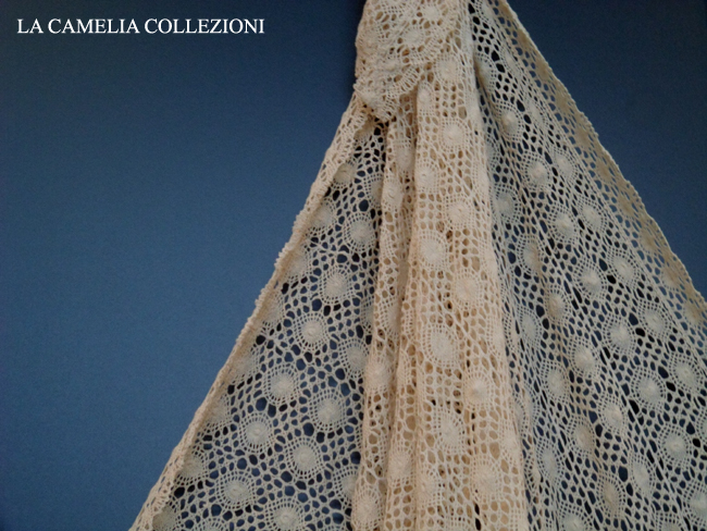 copriletto uncinetto 01 - copriletto uncinetto color panna - la camelia collezioni