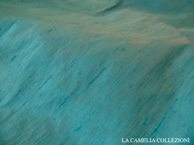 taffettas - tessuto a metro - colore celeste - la camelia collezioni