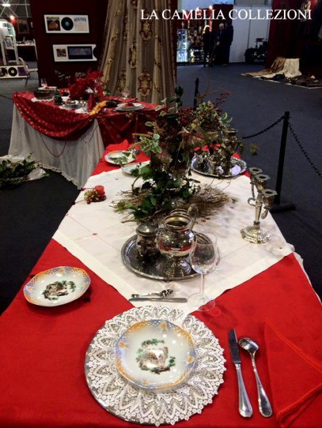 tavole natalizie - tavole imbandite - tovaglia rossa - la camelia collezioni