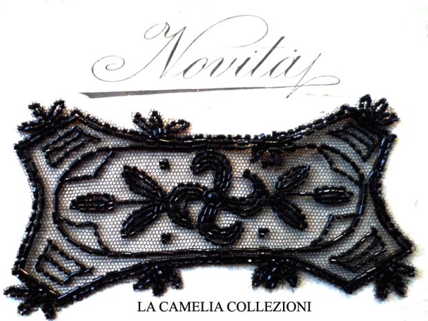 applicazione in jaiss- applicazione per vestiti con perline anni 20 e cartoncino autentico- la camelia collezioni