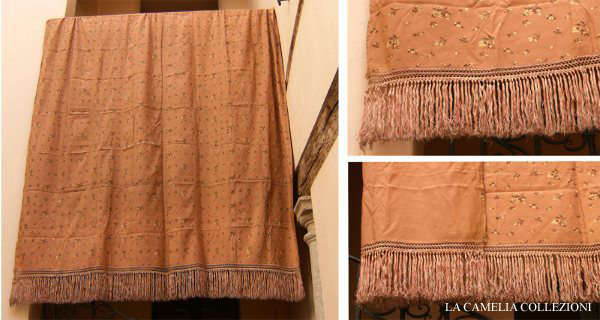 copriletto fine 800 motivo a fiorellini con frangia - la camelia collezioni
