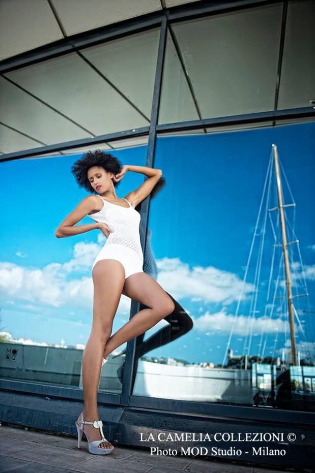 costume da bagno intero anni 50 60 colore bianco traforao - la camelia collezioni