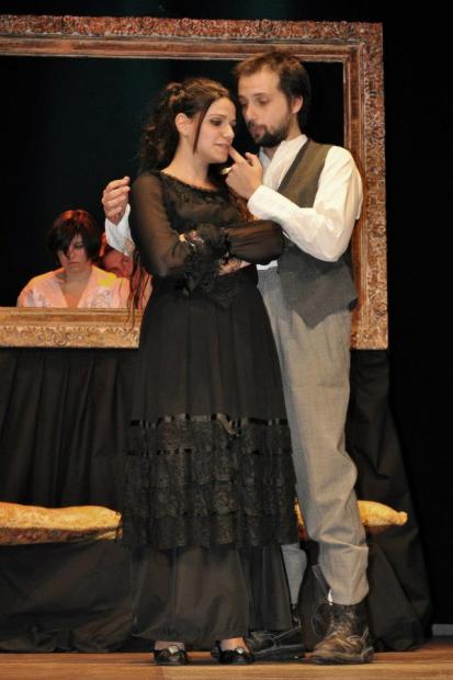 costumi scena - costumi teatrali - stasera checow 1 - la camelia collezioni