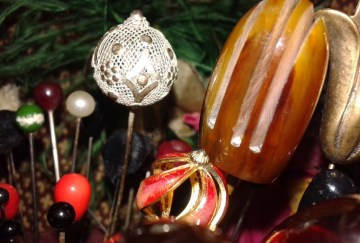 spilloni- collezione - la- camelia- collezioni