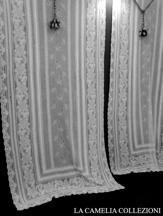 tende in sangallo svizzero anni 30 - la camelia collezioni