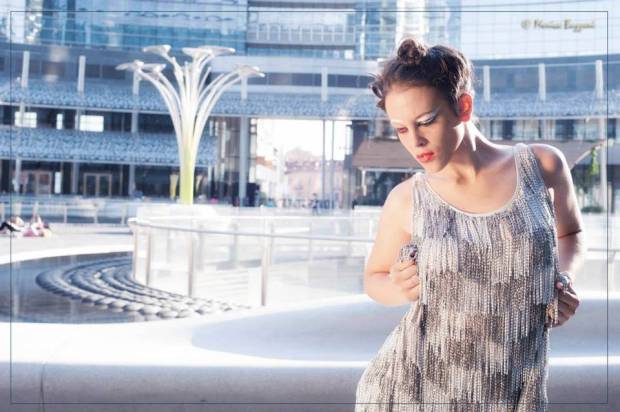 vestiti futuristici - vestiti con lamelle metallo - metal dress - la camelia collezioni