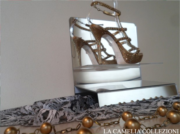 calzature e scarpe d'epoca - tacchi proibiti - tacchi strass macramè - la camelia collezioni