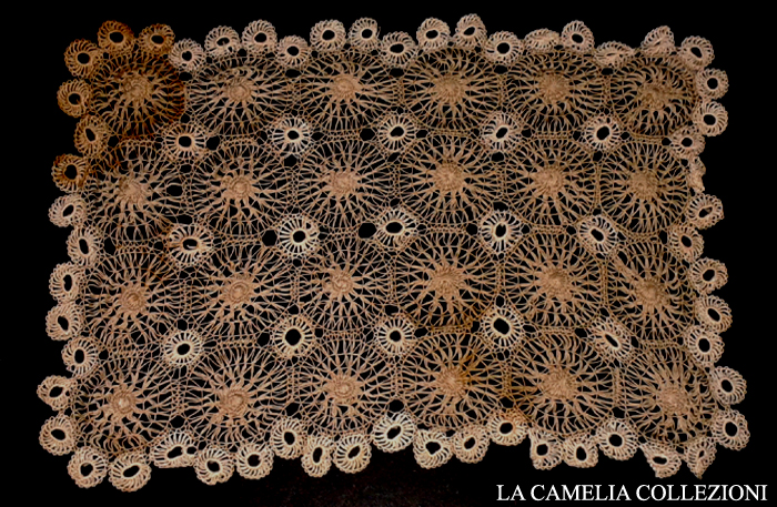 centro rettangolare punto tenerife secolo 800 - cm 20 x 35 - la camelia collezioni