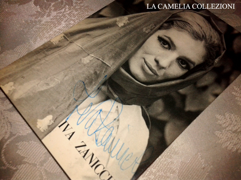 IVA ZANICCHI AUTOGRAFO - LA CAMELIA COLLEZIONI