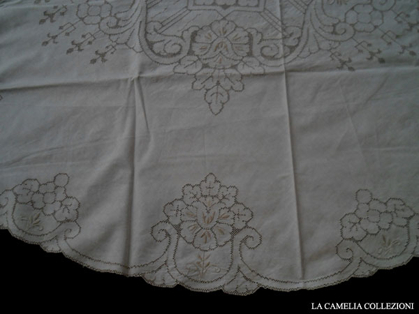 sfilato-siciliano-anni-50-tovaglia-2-di-3-la-camelia-collezioni
