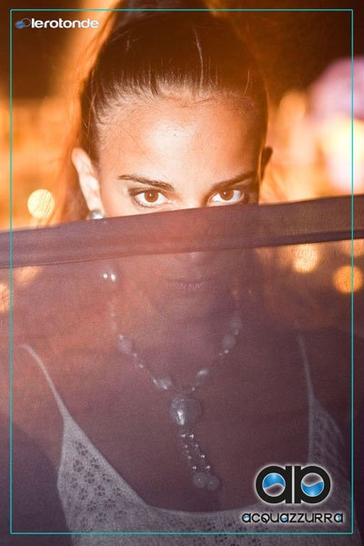 costumi da bagno d'epoca intero bianco con foulard blu - la camelia collezioni