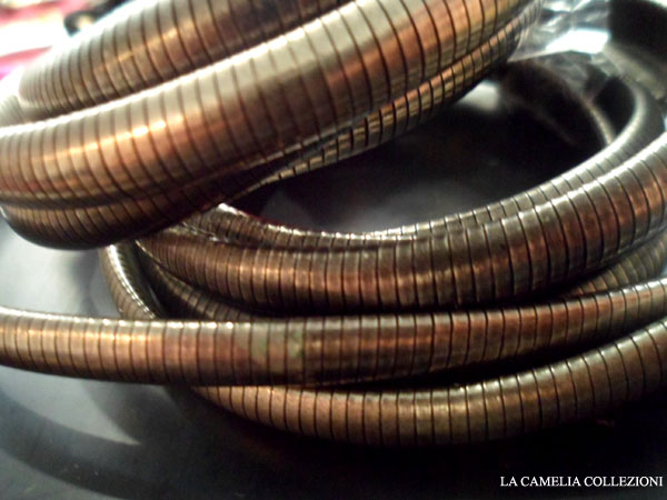 applicazioni-per-borse-abiti-e-scarpe-snake