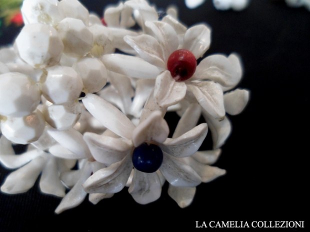 applicazioni-per-borse-scarpe-a-fiori-colore-bianco-la-camelia-collezioni