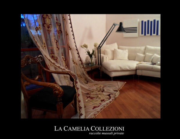 tende-in-tulle-con-applicazioni-velluto-tendone-velluto-bordeaux-e-oro-la-camelia-collezioni