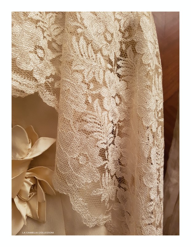 Veli da sposa in pizzo chantilly- la camelia collezioni