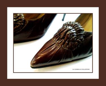 calzature anni 60 - brown con arricciatura- archivio privato - la camelia collezioni